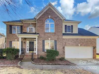 610 Queenswater Ln Waxhaw, NC 28173