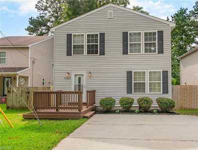 1553 Winter Rd Virginia Beach, VA 23455