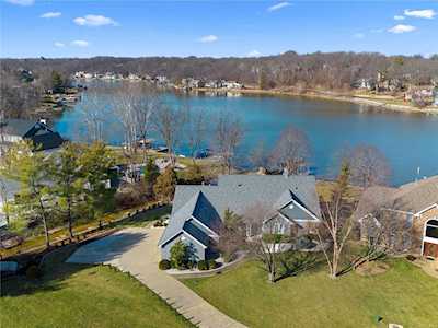 53 N Pointe Circle Lake St Louis, MO 63367