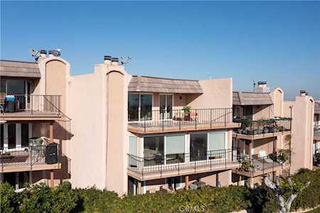 2203 Ohio Ave Signal Hill, CA 90755