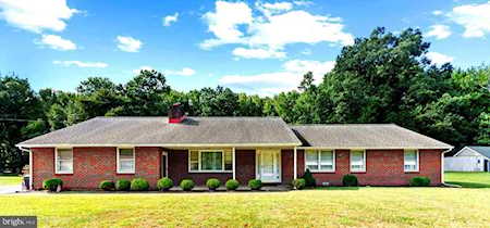 263 E Pittsfield St Pennsville, NJ 08070