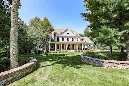 91 Brick Mill Rd Bedford, NH 03110