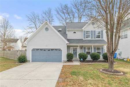 921 Lee Shore Ct Chesapeake, VA 23320