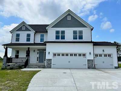 68 Bodacious Lane Benson, NC 27504