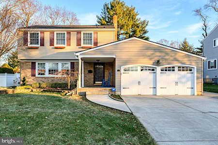 25 W Split Rock Dr Cherry Hill, NJ 08003