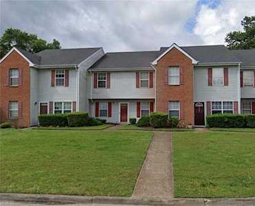 3325 Clover Meadows Dr Chesapeake, VA 23321