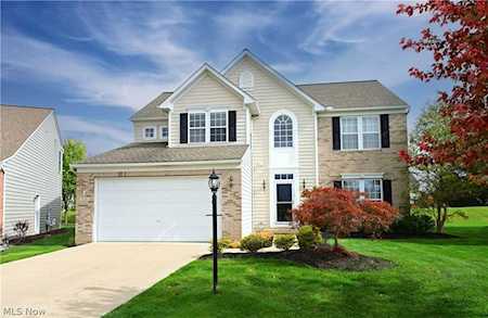 739 Horseshoe Way Avon Lake, OH 44012
