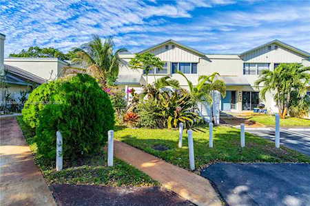 3000 NW 5th Ter #112 Pompano Beach, FL 33064