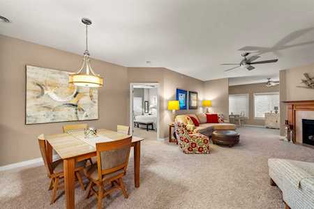 37 Cherokee Cir #102 Madison, WI 53704