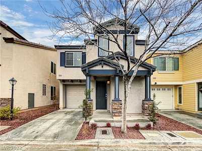 8194 Golden Flowers St Las Vegas, NV 89139