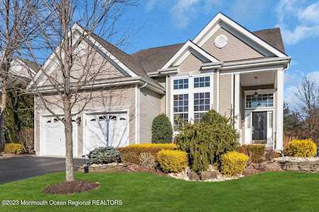 36 Silver Charm Rd Manalapan, NJ 07726