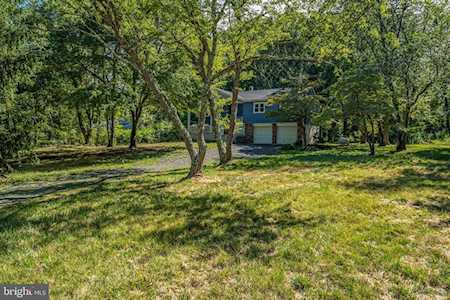 2 Holmes Rd New Egypt, NJ 08533