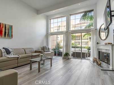 19306 Firestone Circle Huntington Beach, CA 92648