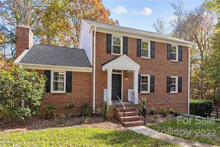 200 Foxfield Ln Matthews, NC 28105