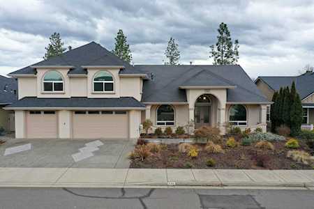 88 Pebble Creek Dr Eagle Point, OR 97524