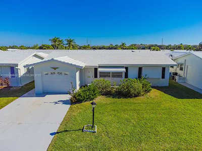 902 SW 18th St Boynton Beach, FL 33426