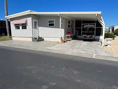 769 Royal Palm CIRCLE Largo, FL 33778