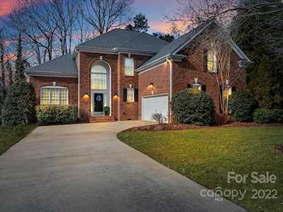 17022 Winged Thistle Ct Davidson, NC 28036