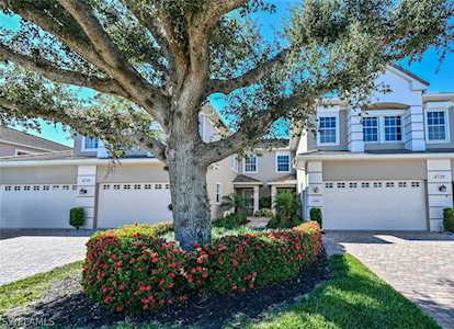 4739 Stratford Ct #2202 Naples, FL 34105