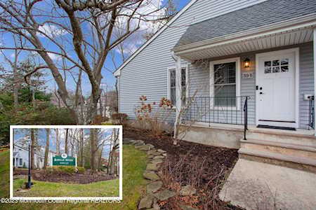39 Poplar Ct Brielle, NJ 08730
