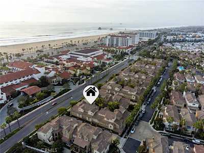 21407 Vera Circle Huntington Beach, CA 92648