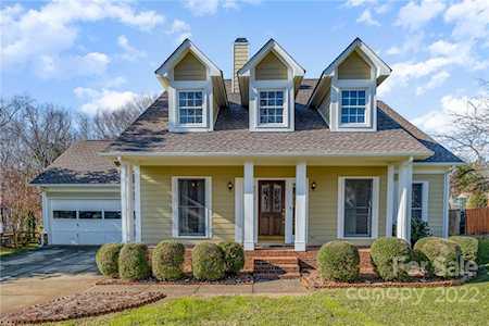 9309 Magnolia Estates Dr Cornelius, NC 28031