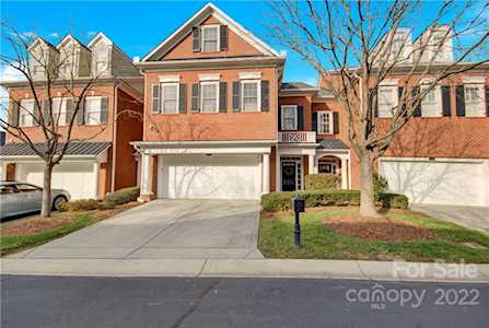 7547 Bluestar Ln Charlotte, NC 28226