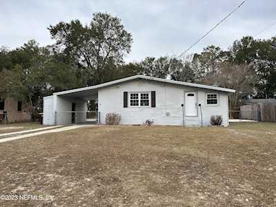 3135 Lansdell DR Jacksonville, FL 32208