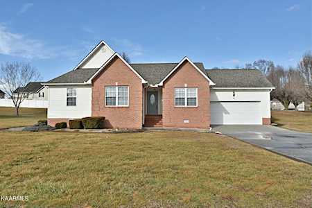 140 Magnolia Ln Jacksboro, TN 37757