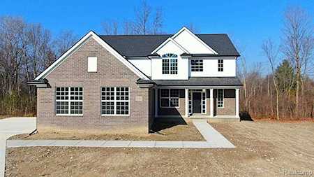 21587 Hasenclever Dr Lyon Twp, MI 48178