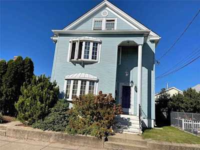 96 Mccabe Ave Pawtucket, RI 02861