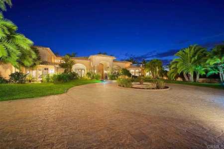 6827 Alydar Corte Rancho Santa Fe, CA 92067