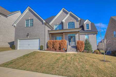 1013 Alpaca Dr Spring Hill, TN 37174