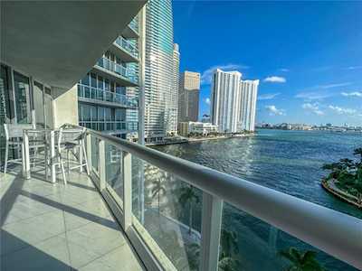 465 Brickell Ave #916 Miami, FL 33131