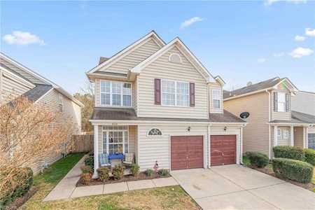 4026 River Breeze Circle Chesapeake, VA 23321