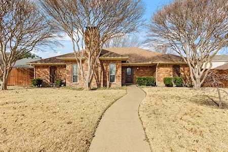 2616 Bunker Hill Circle Plano, TX 75075