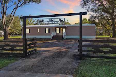 6860 Black Rd Lake Wales, FL 33898