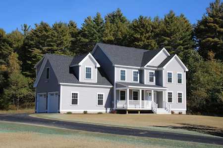 5 Bryson Ln #6 Lee, NH 03861