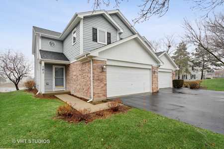 202 Carlisle Ave Westmont, IL 60559