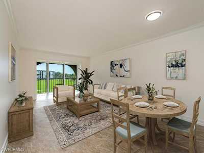 17 N High Point Cir #304 Naples, FL 34103