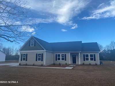 914 Haw Branch Road Beulaville, NC 28518