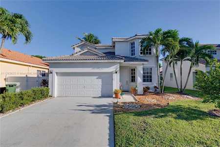 16525 NW 19th St Pembroke Pines, FL 33028