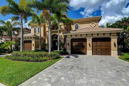731 Edgebrook Lane West Palm Beach, FL 33411