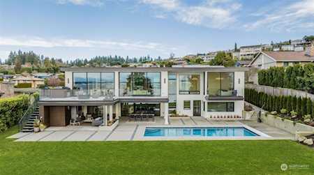 17735 17th Ave NW Shoreline, WA 98177