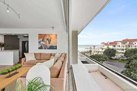 1720 Avenida Del Mundo #208 Coronado, CA 92118
