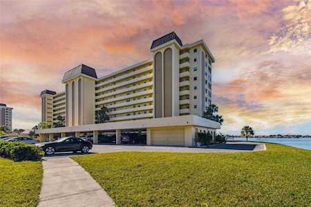 4750 Cove CIRCLE #701 St. Petersburg, FL 33708