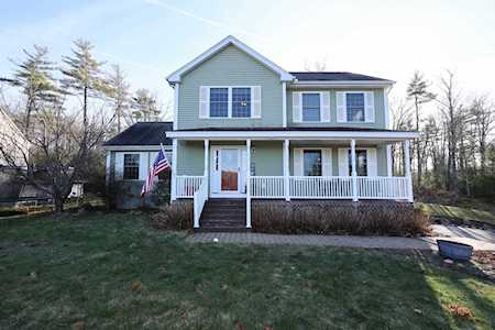 102 Badger Hill Dr Milford, NH 03055