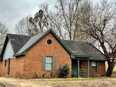3279 Sandy Springs Dr Memphis, TN 38128