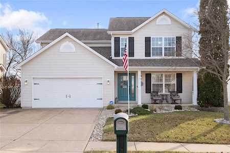 238 Ashford Oaks Dr Wentzville, MO 63385
