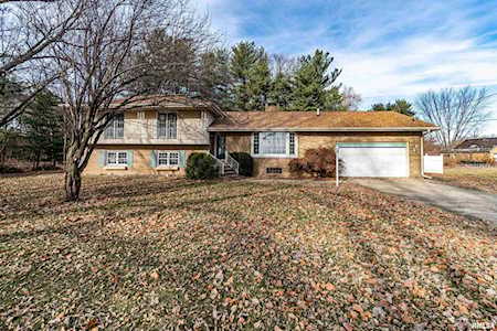 14727 N River Beach Dr Chillicothe, IL 61523